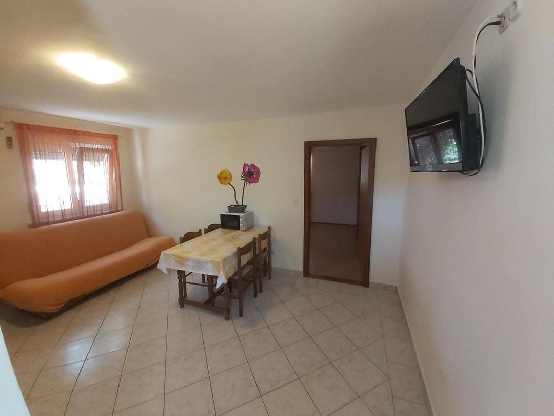 Apartments Elvir Nin Exterior photo